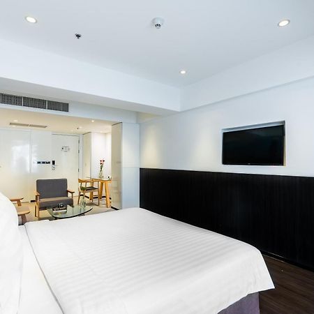 Galleria 12 Sukhumvit Bangkok By Compass Hospitality Екстериор снимка