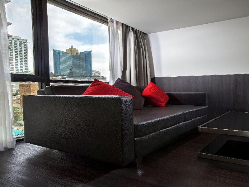 Galleria 12 Sukhumvit Bangkok By Compass Hospitality Стая снимка