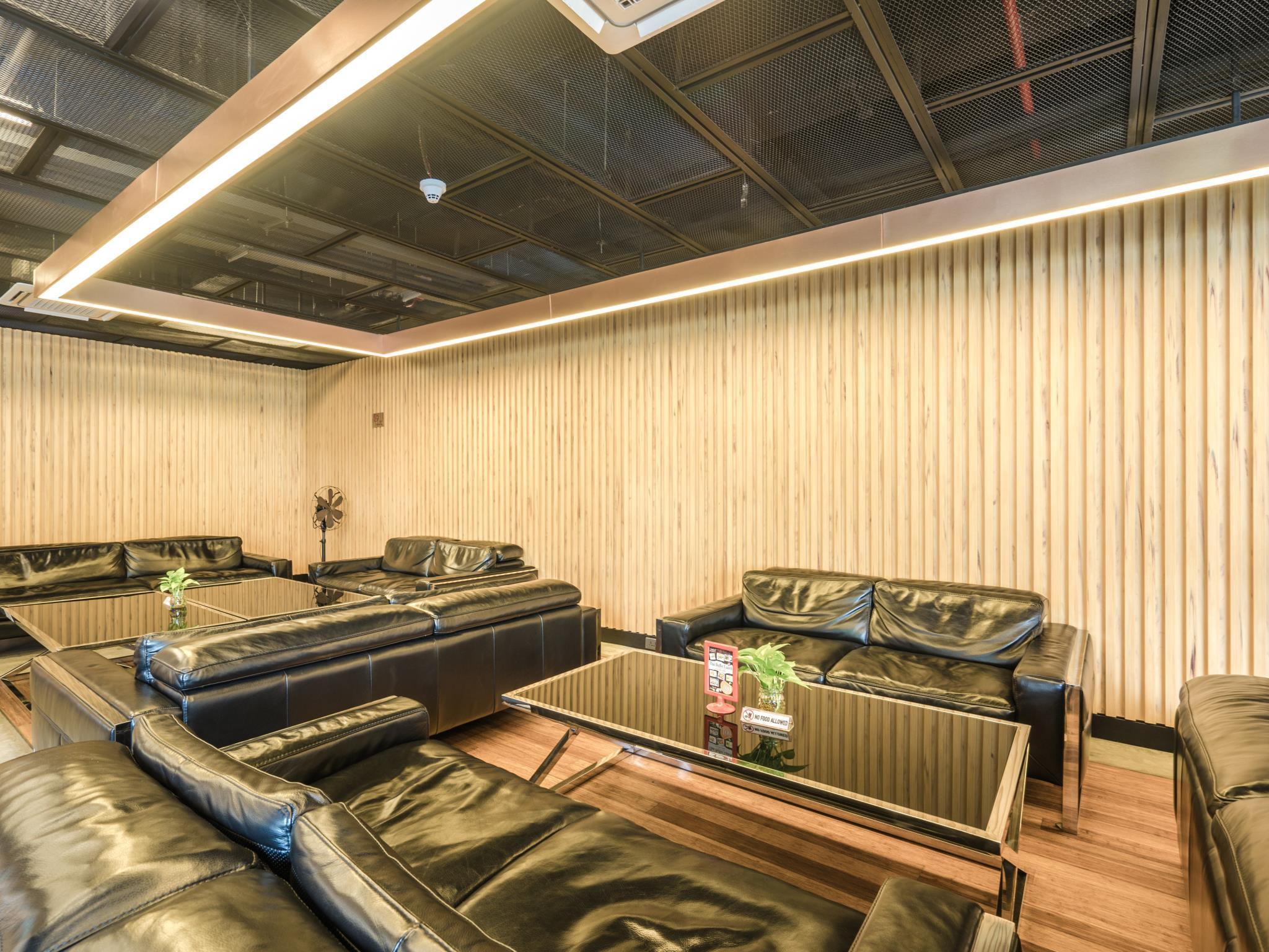Galleria 12 Sukhumvit Bangkok By Compass Hospitality Екстериор снимка