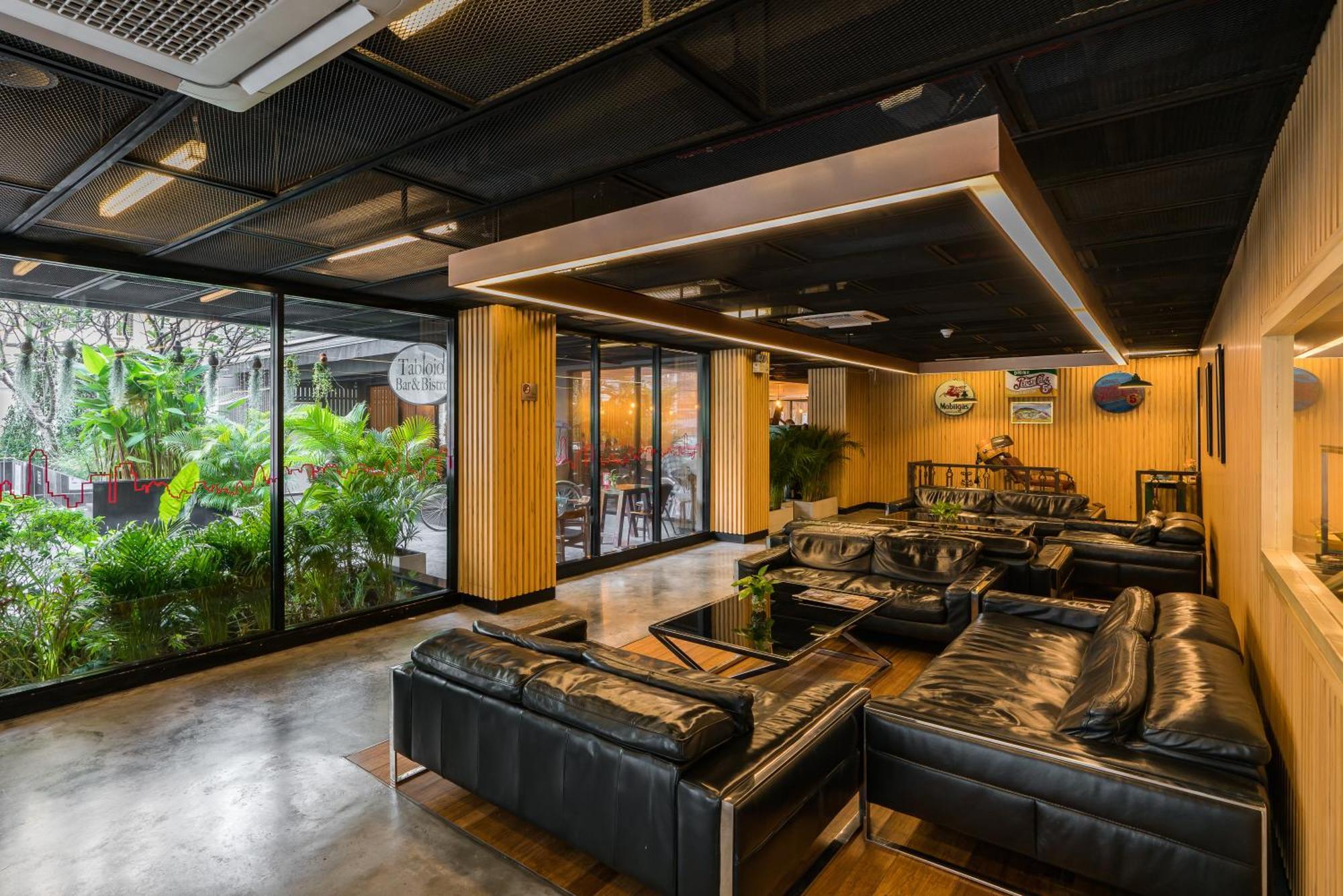 Galleria 12 Sukhumvit Bangkok By Compass Hospitality Екстериор снимка