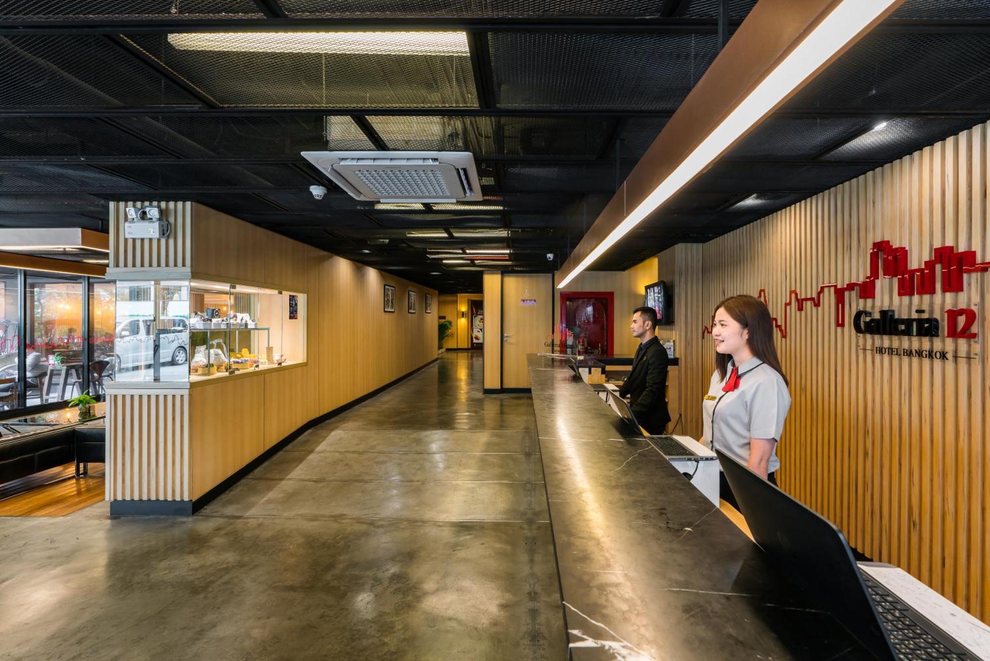 Galleria 12 Sukhumvit Bangkok By Compass Hospitality Екстериор снимка