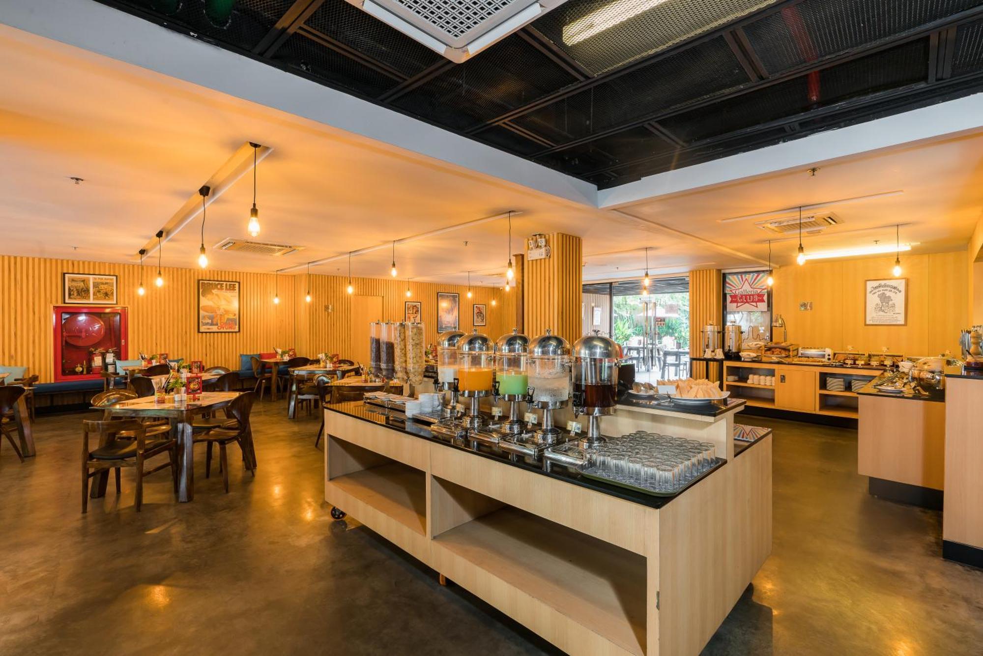 Galleria 12 Sukhumvit Bangkok By Compass Hospitality Екстериор снимка
