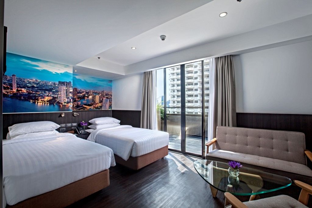 Galleria 12 Sukhumvit Bangkok By Compass Hospitality Екстериор снимка